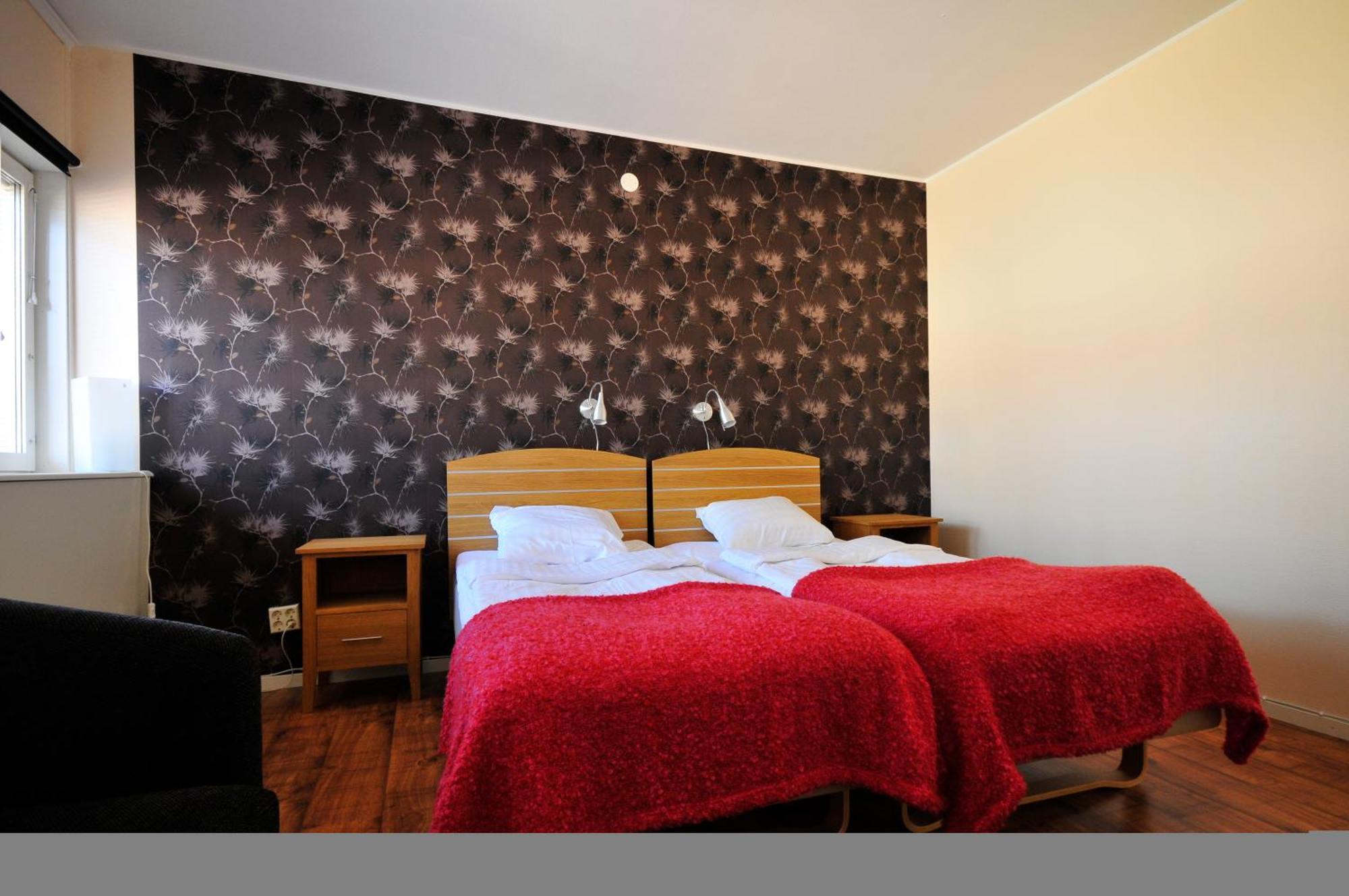 Hotell City Хернёсанд Экстерьер фото