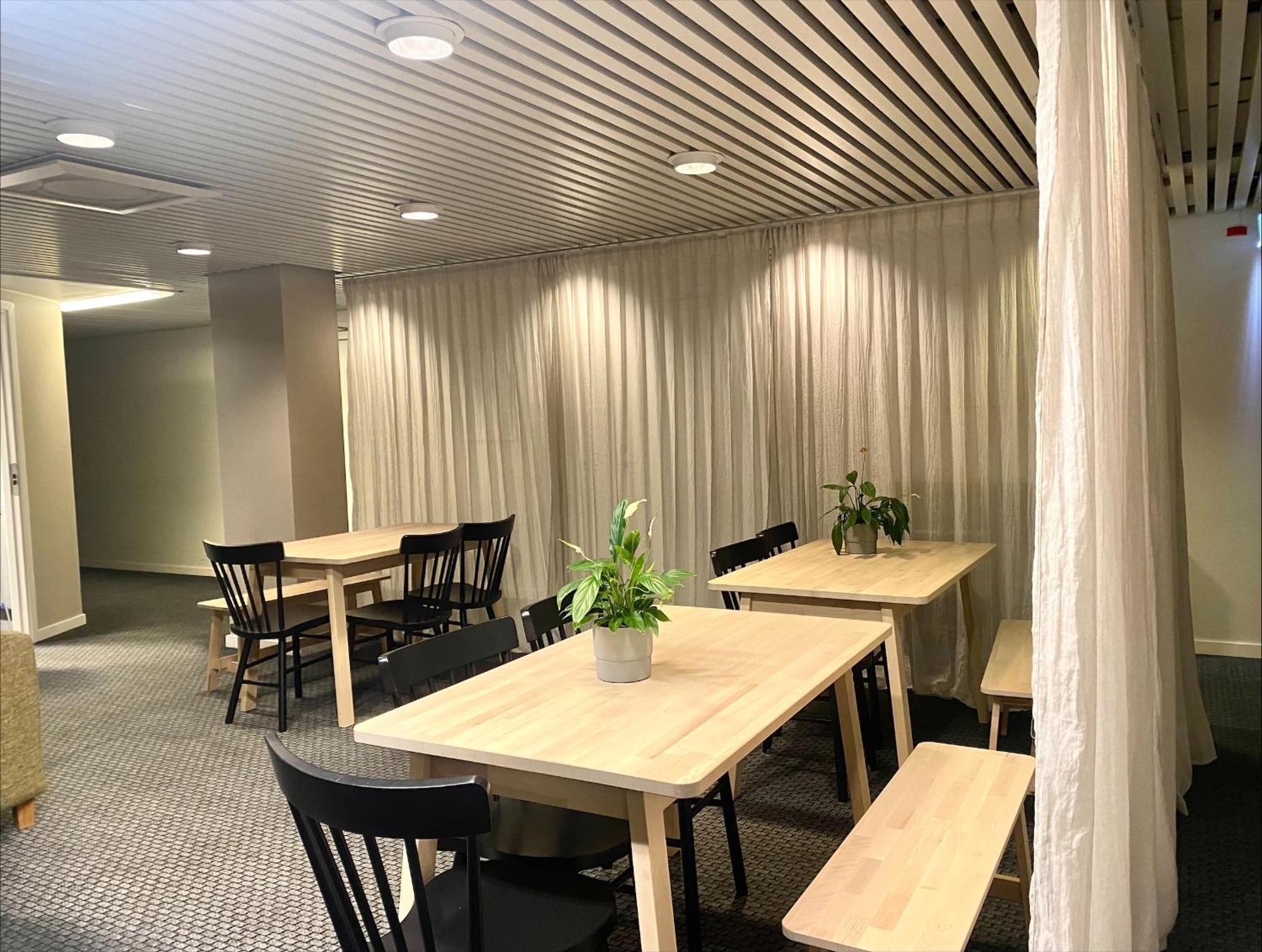 Hotell City Хернёсанд Экстерьер фото